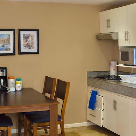 Loft With Pool - A Few Steps From The Beach! Cancun Bagian luar foto