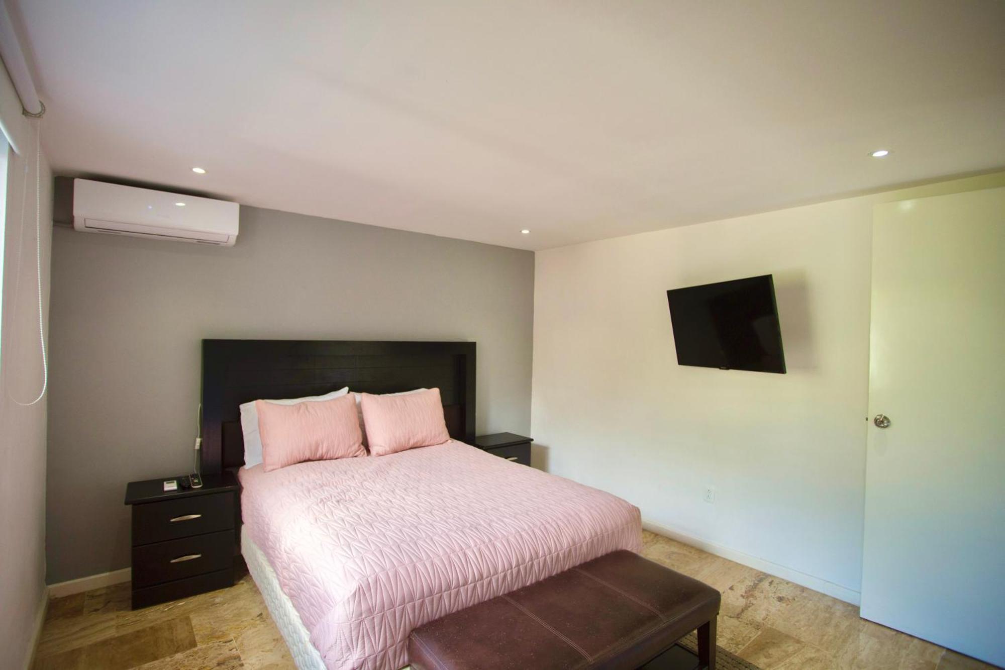 Loft With Pool - A Few Steps From The Beach! Cancun Bagian luar foto